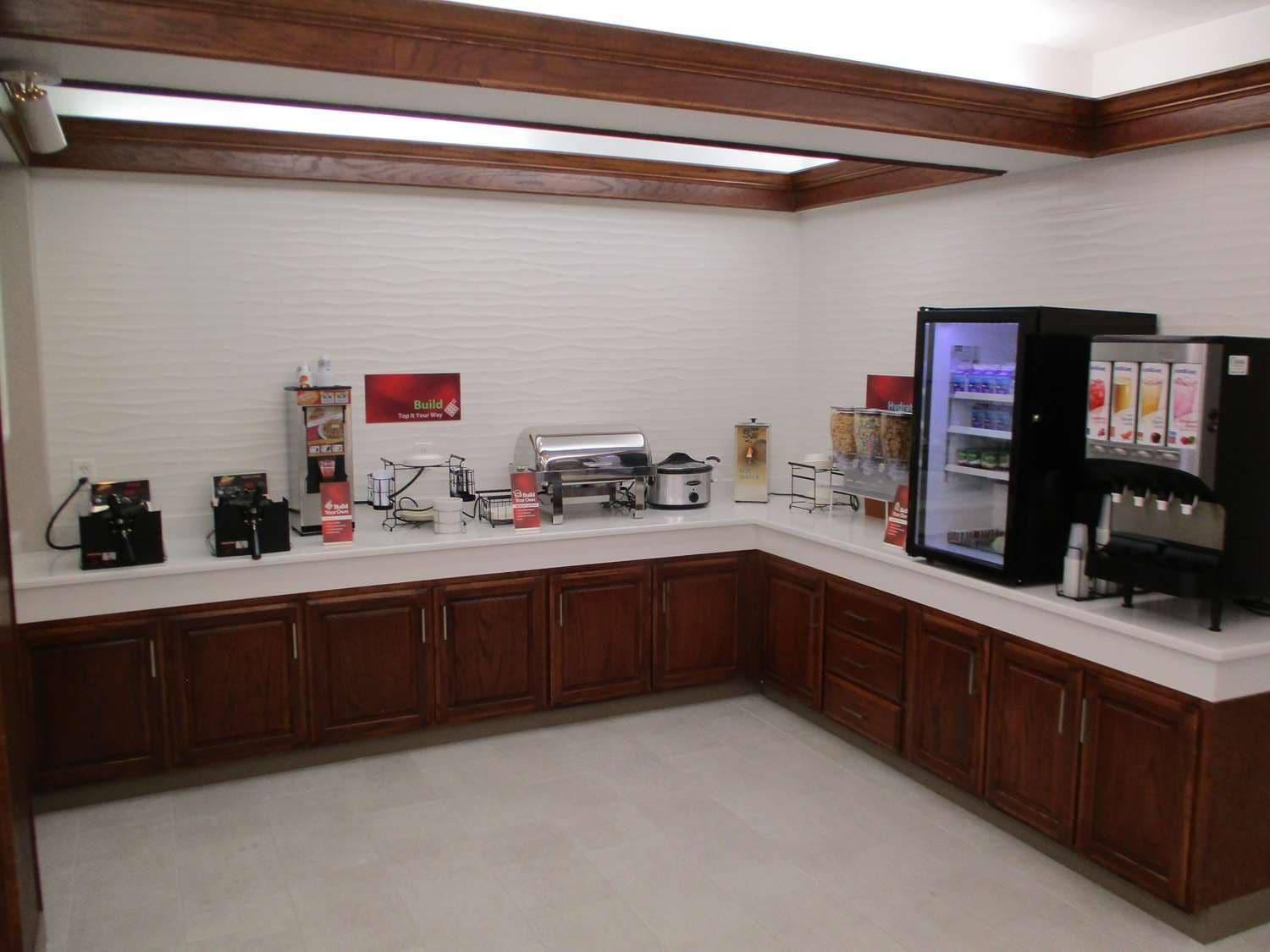 Best Western Plus Riata Hotel Brownwood Extérieur photo