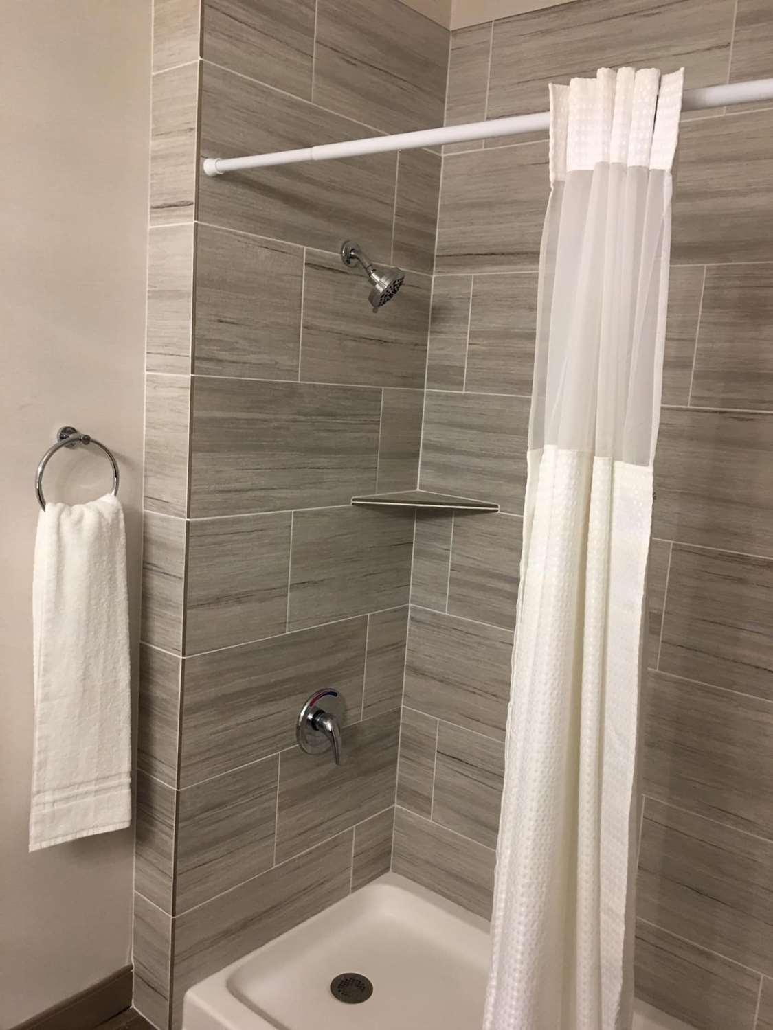 Best Western Plus Riata Hotel Brownwood Extérieur photo