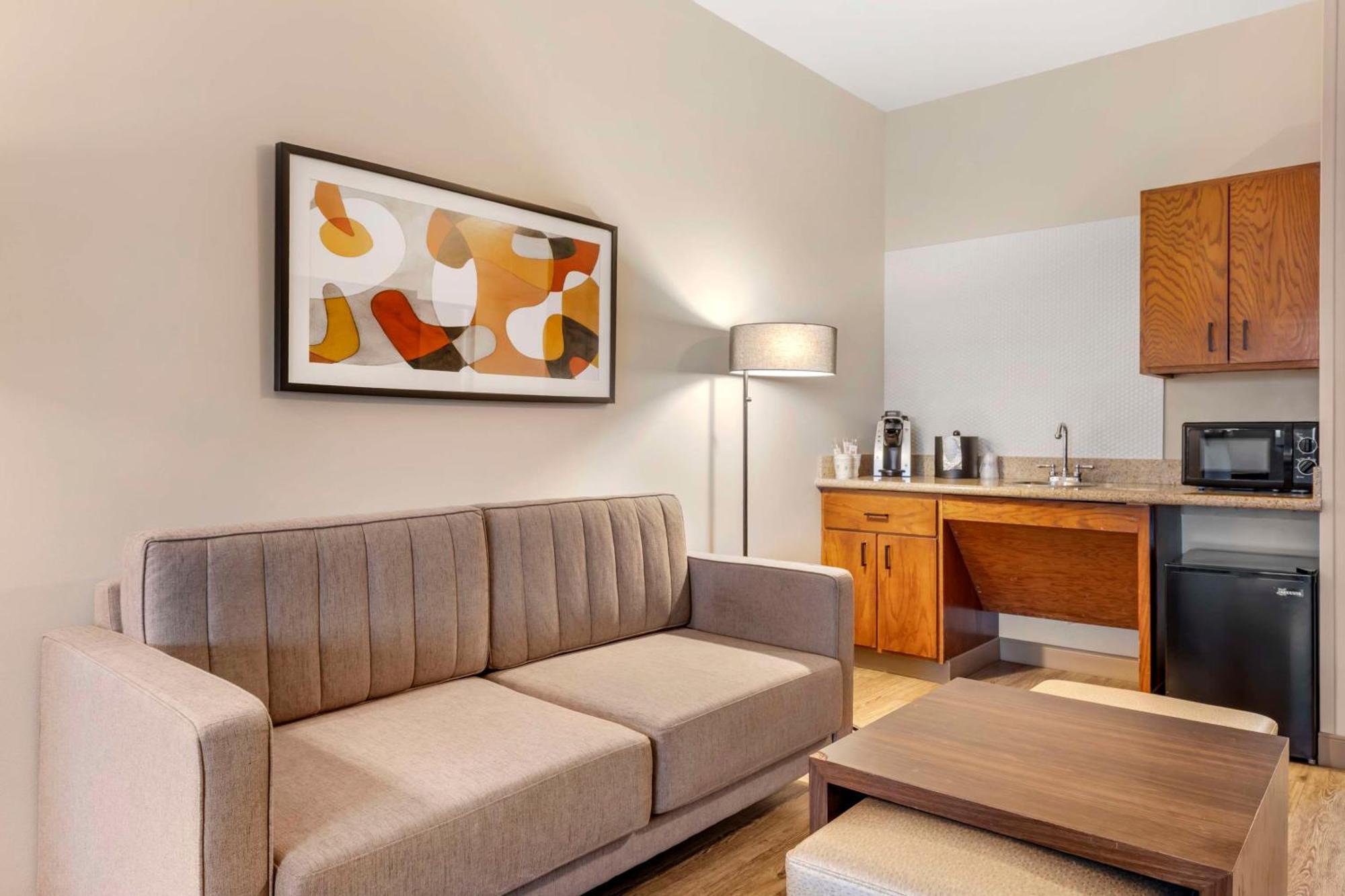 Best Western Plus Riata Hotel Brownwood Extérieur photo